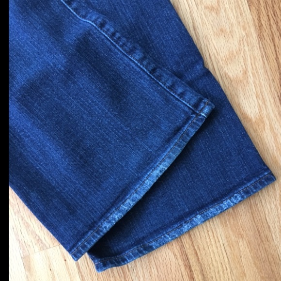 Lucky Brand Jeans with pink detail🍀 - Picture 6 of 7